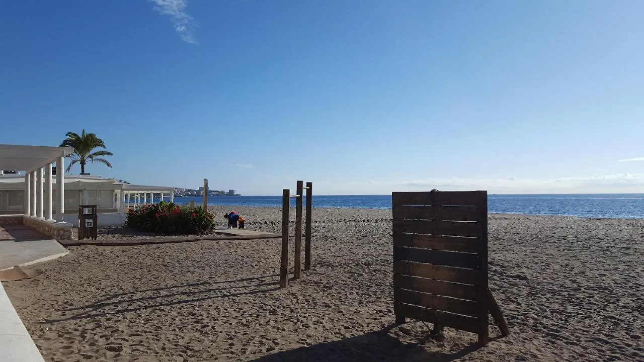 Apartment With Sea Views فوينخيرولا