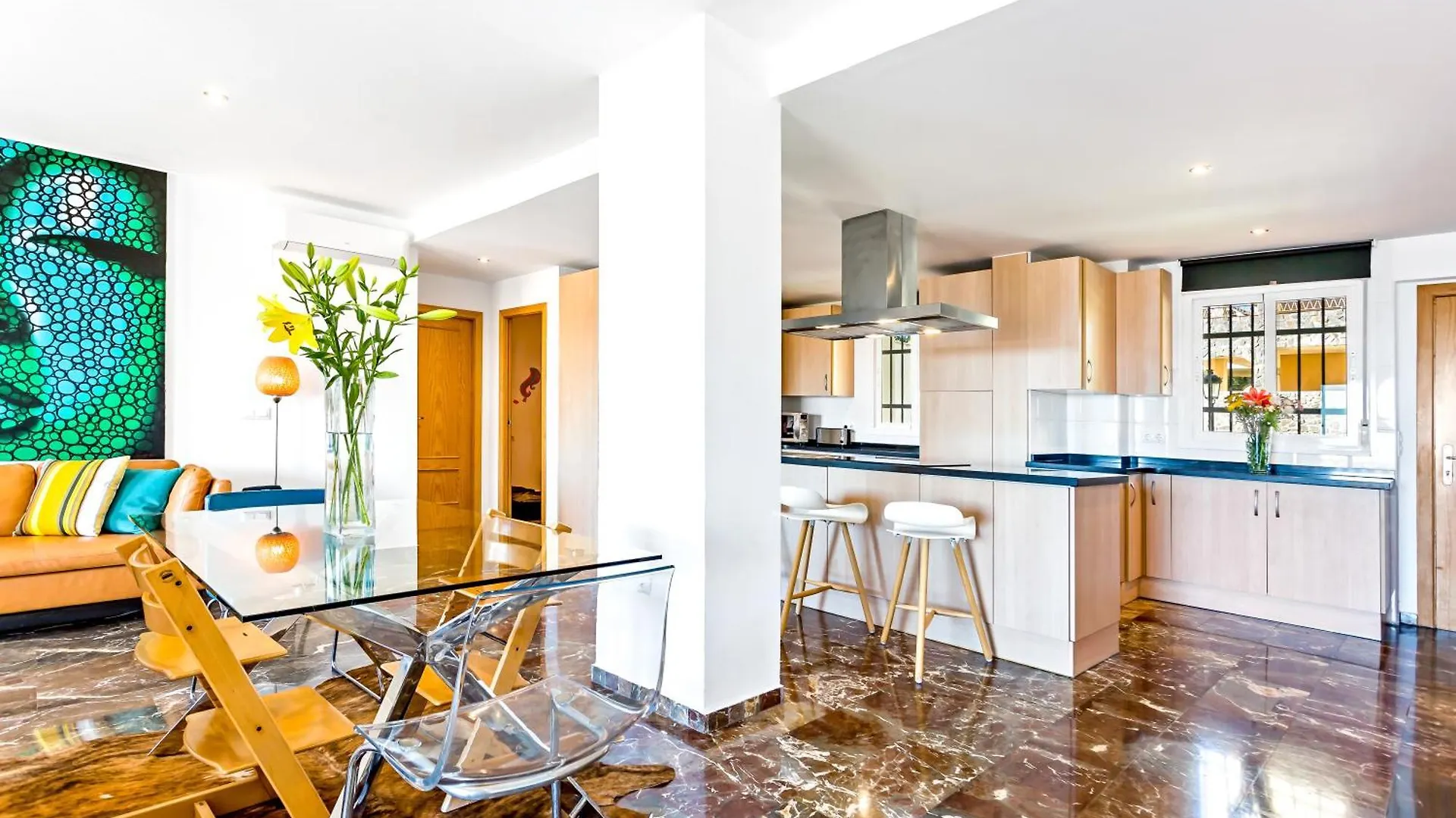 Apartment With Sea Views فوينخيرولا إسبانيا